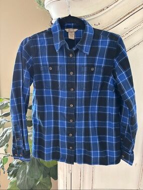 Duluth Trading Co. Women’s XS Black & Blue Plaid Flannel Long Sleeve Button Down